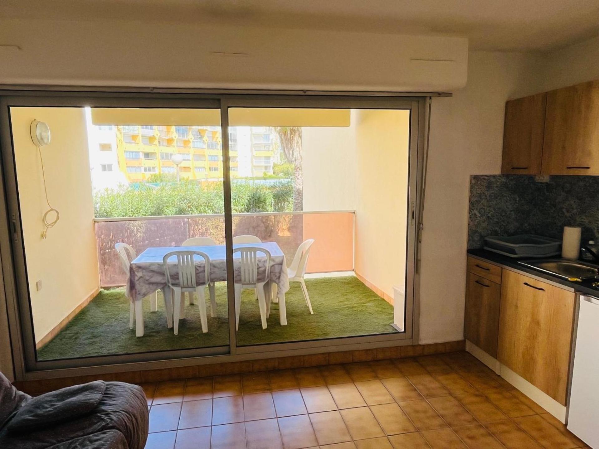 T2 ,4 Couchages ,Climatise ,Terrace ,En Face D'Aqualand ,Plage Rochelongue Agde Esterno foto